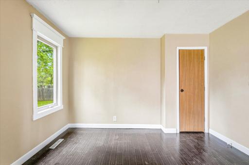 432 2nd Street SE, Braham, MN 55006
