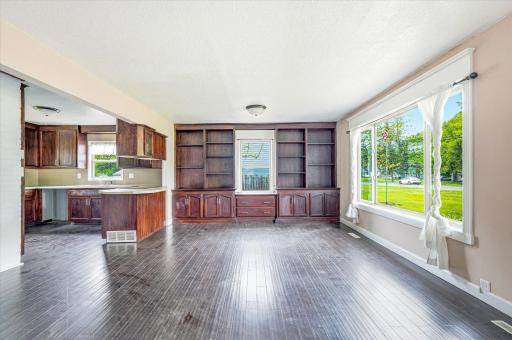 432 2nd Street SE, Braham, MN 55006