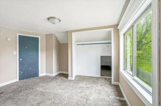 432 2nd Street SE, Braham, MN 55006