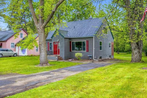 432 2nd Street SE, Braham, MN 55006