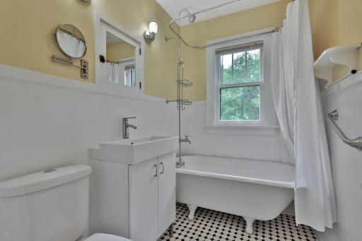 330 Basil Street, Taylors Falls, MN 55084