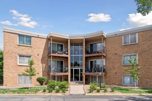 9141 Highway 55, 106, Minneapolis, MN 55427