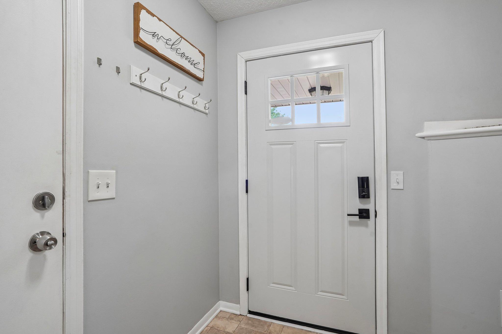 5-web-or-mls-Magnolia Ln N-S2205-005.jpg
