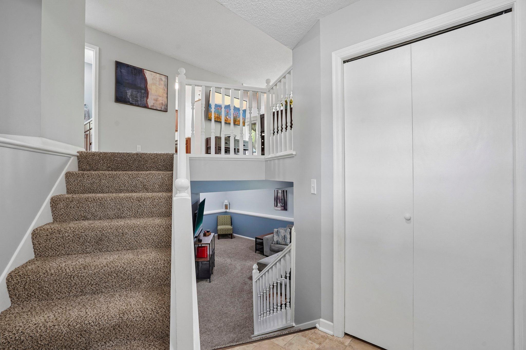 6-web-or-mls-Magnolia Ln N-S2205-006.jpg