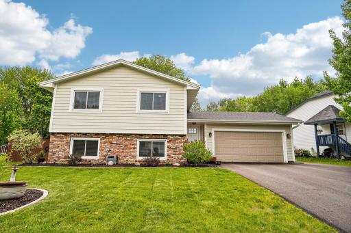 9040 Magnolia Lane N, Maple Grove, MN 55369