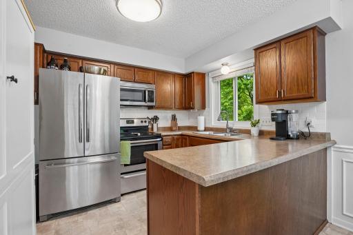 16-web-or-mls-Magnolia Ln N-S2205-016.jpg