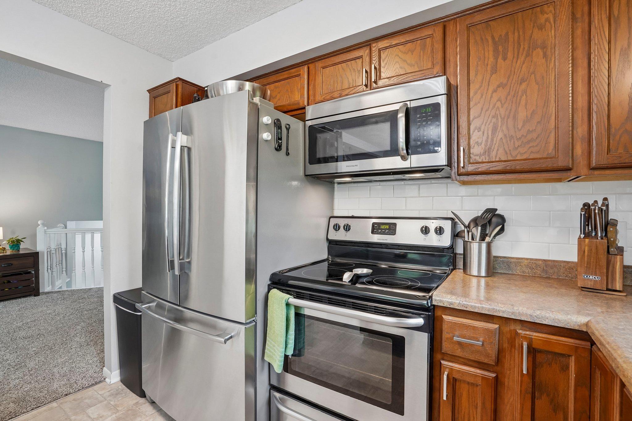 19-web-or-mls-Magnolia Ln N-S2205-019.jpg
