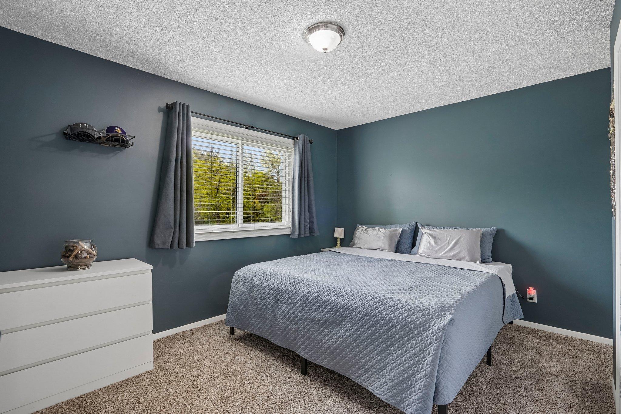 23-web-or-mls-Magnolia Ln N-S2205-023.jpg
