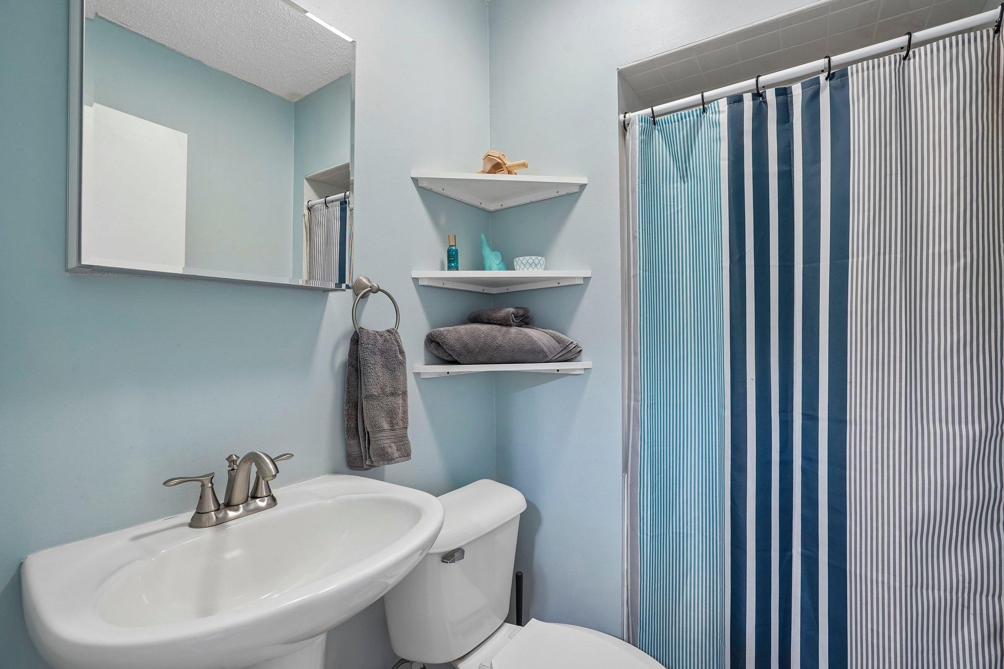 29-web-or-mls-Magnolia Ln N-S2205-029.jpg