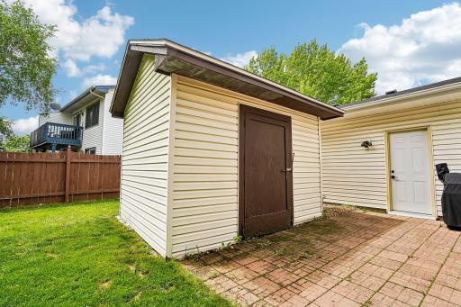52-web-or-mls-Magnolia Ln N-S2205-053.jpg