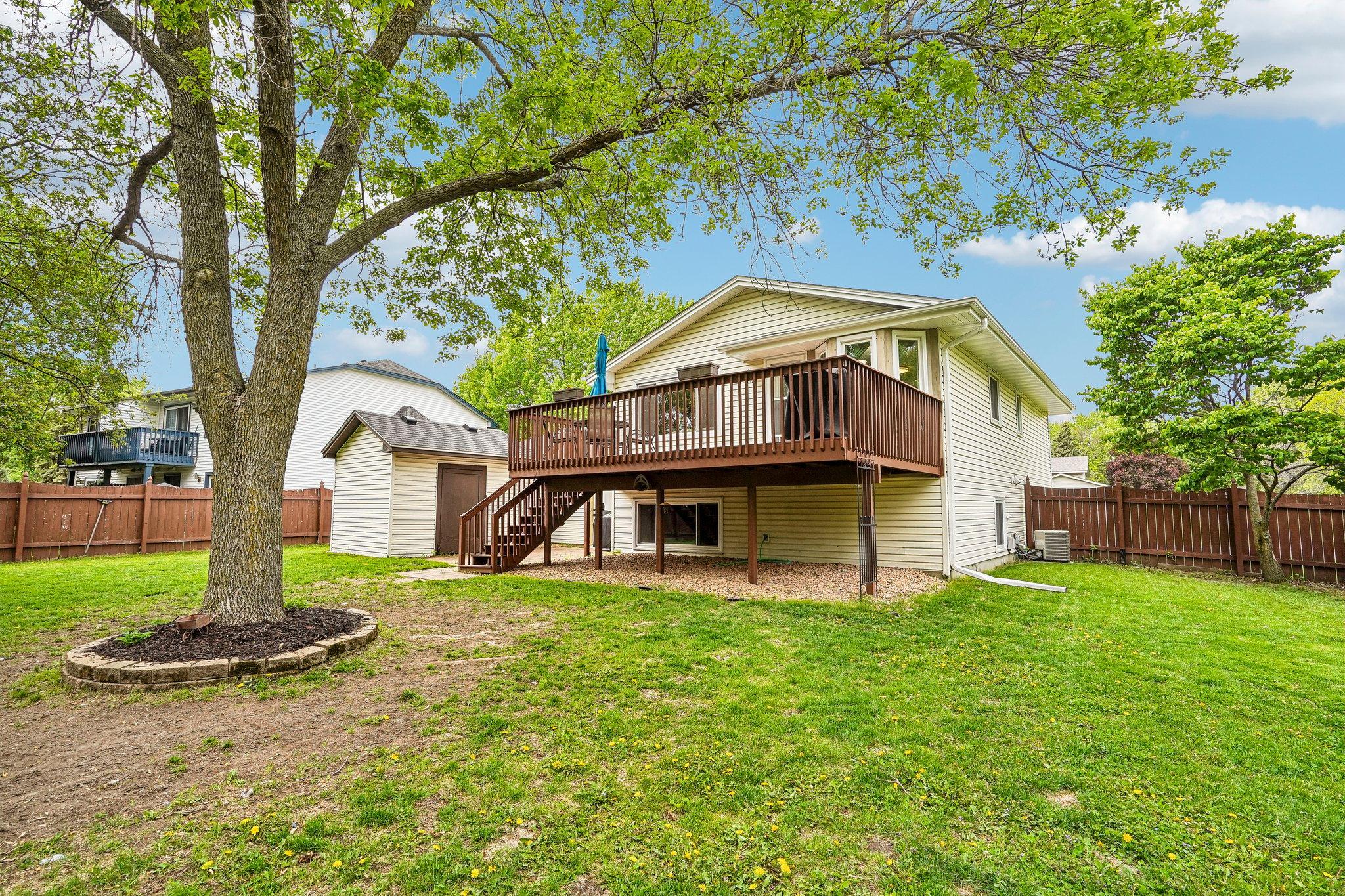 48-web-or-mls-Magnolia Ln N-S2205-049.jpg