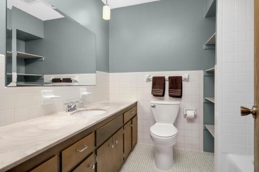 3141 Hillsboro Avenue N, Minneapolis, MN 55427