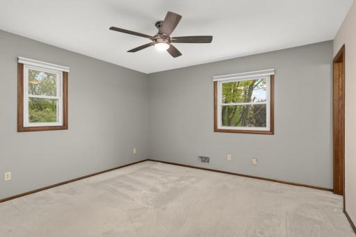 3141 Hillsboro Avenue N, Minneapolis, MN 55427