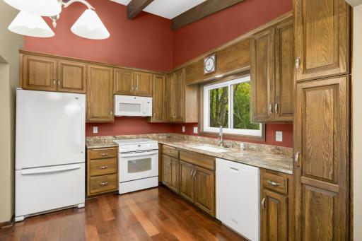 3141 Hillsboro Avenue N, Minneapolis, MN 55427