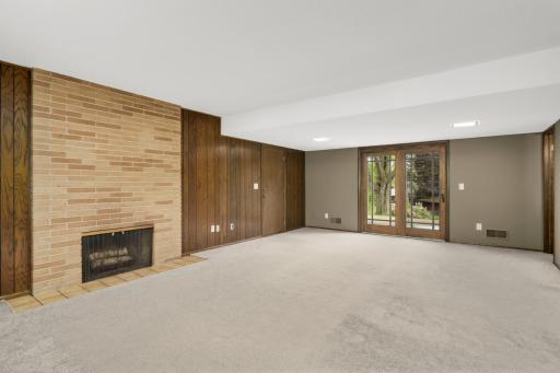 3141 Hillsboro Avenue N, Minneapolis, MN 55427