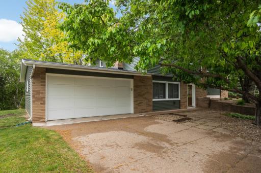 3141 Hillsboro Avenue N, Minneapolis, MN 55427