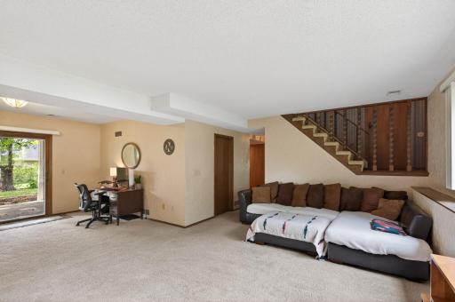 15026 Chestnut Drive, Burnsville, MN 55306