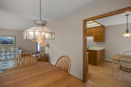 Both dining room and eat-in-kitchen table.