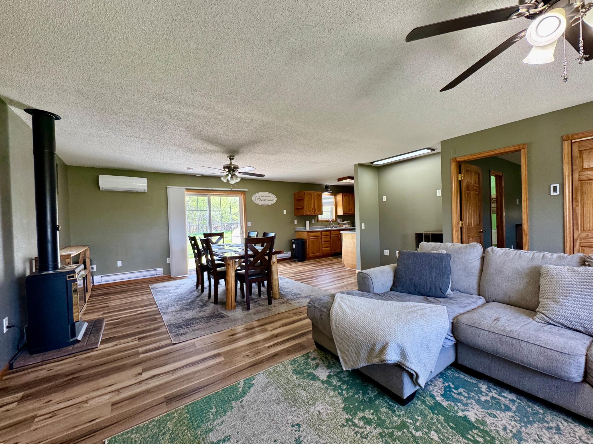 Living Room/Dining Room