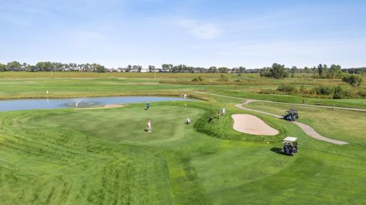 766 36th Street S, Moorhead, MN 56560