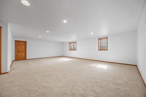 766 36th Street S, Moorhead, MN 56560