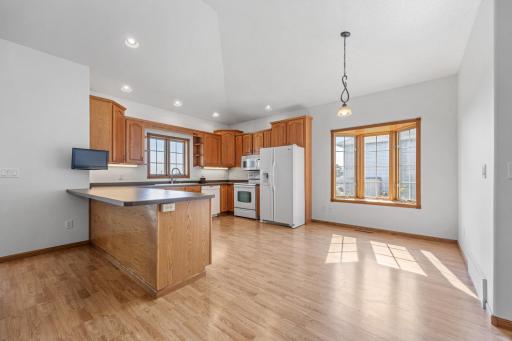 766 36th Street S, Moorhead, MN 56560