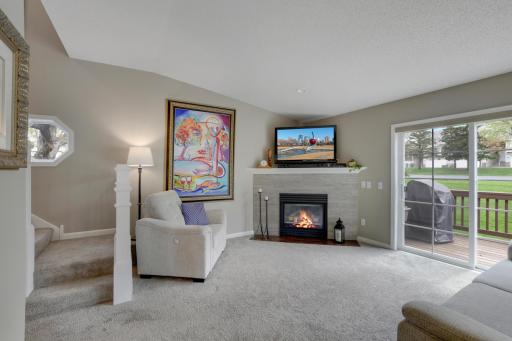 881 Kimberly Lane, Chanhassen, MN 55317
