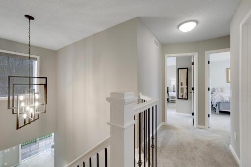 881 Kimberly Lane, Chanhassen, MN 55317