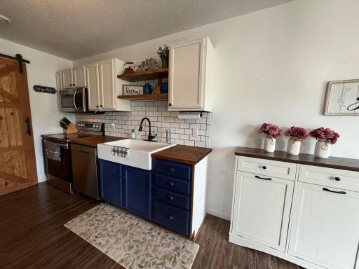 Spacious Kitchen with Stainless Steel Appliances