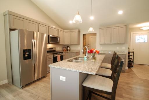 1257 Pinewood Trail, New Richmond, WI 54017