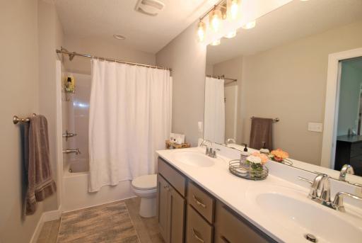 1257 Pinewood Trail, New Richmond, WI 54017
