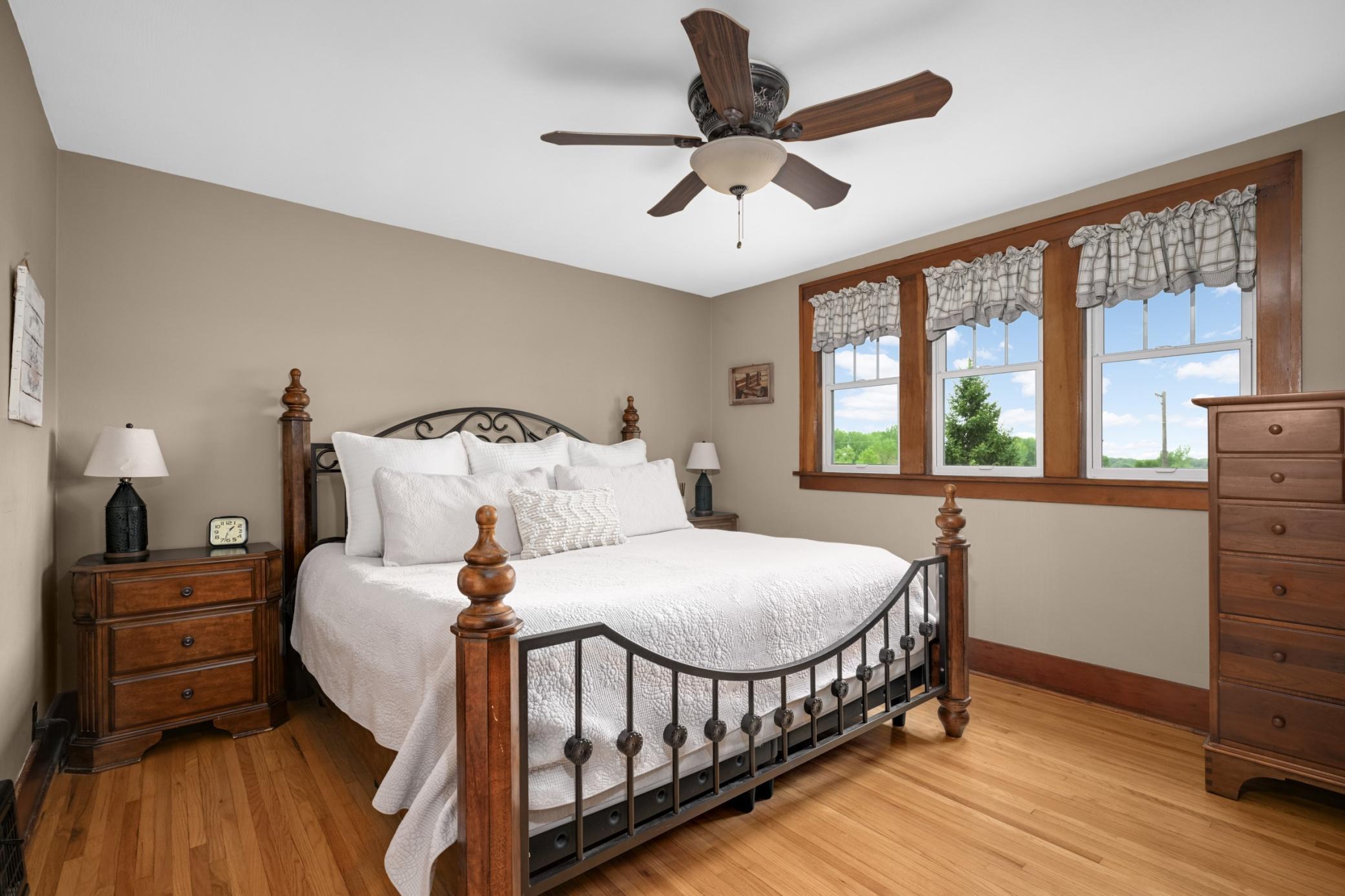 Upper level bedroom and walk-in closet.