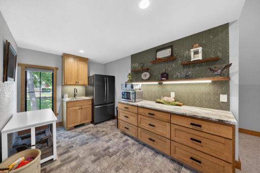 Loft wet bar