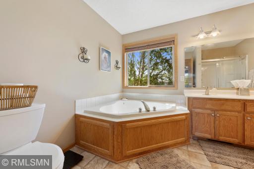 Upper Level Master Bath