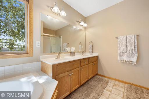 Upper Level Master Bath