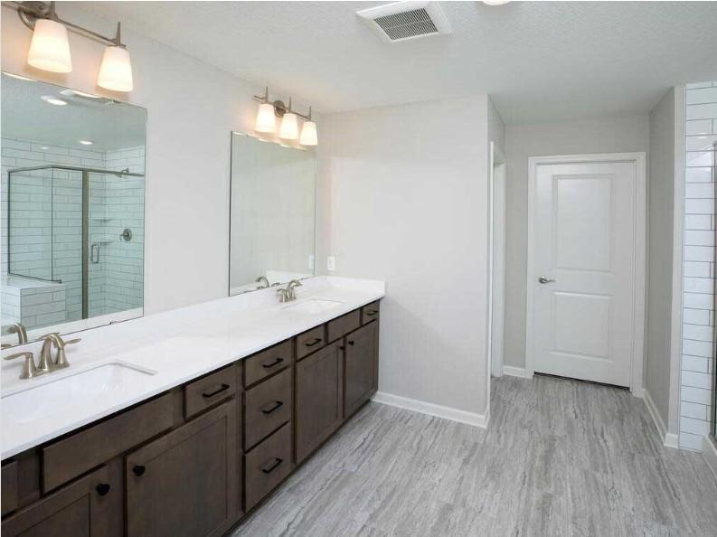 Owners Bath of previous Nokomis.jpg