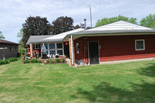 1524 N Park Street, Fairmont, MN 56031