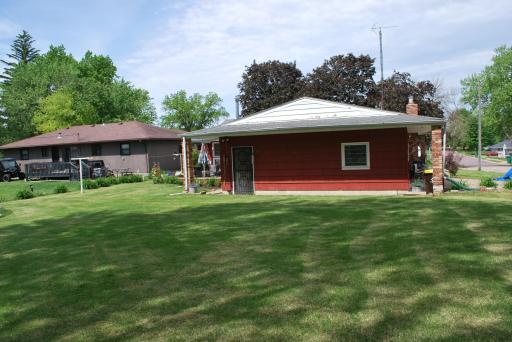1524 N Park Street, Fairmont, MN 56031