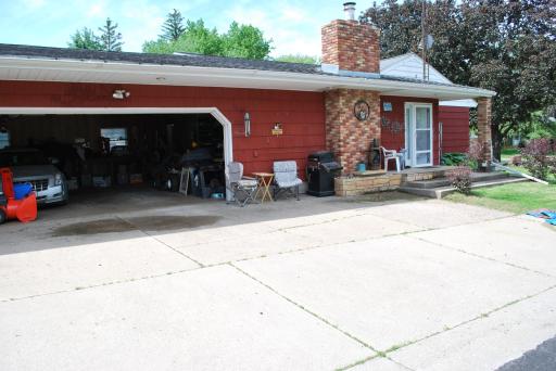 1524 N Park Street, Fairmont, MN 56031