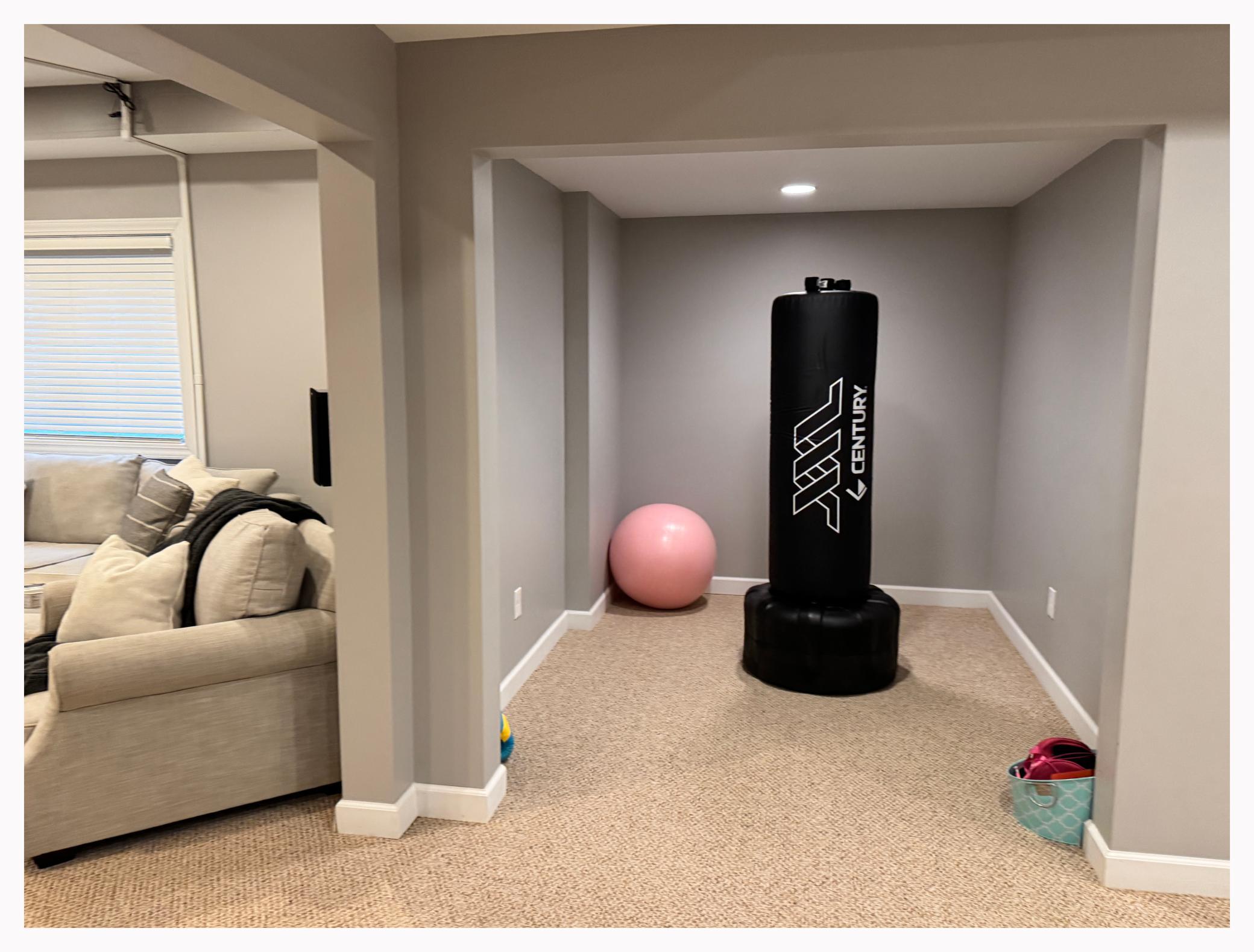 Family room 3.jpg