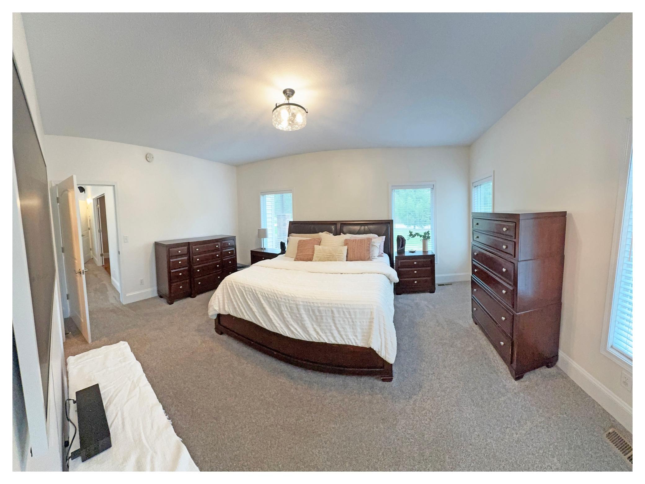 Primary Bedroom.jpg