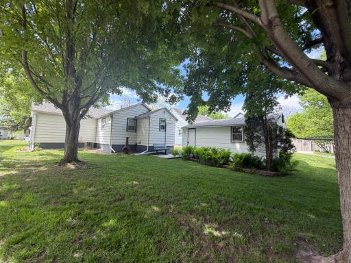 219 10th Avenue, Worthington, MN 56187