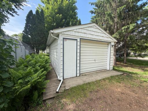 219 10th Avenue, Worthington, MN 56187
