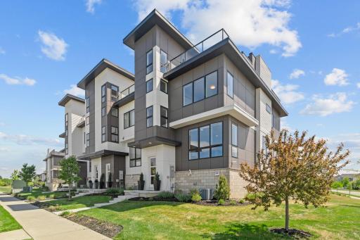 16162 Eagleview Drive, Lakeville, MN 55044