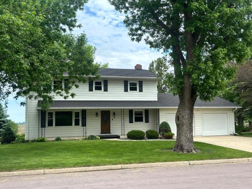 306 E 5th Street N, Truman, MN 56088