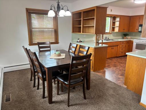 306 E 5th Street N, Truman, MN 56088