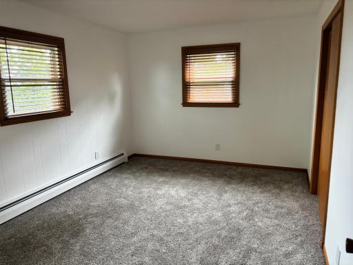 306 E 5th Street N, Truman, MN 56088