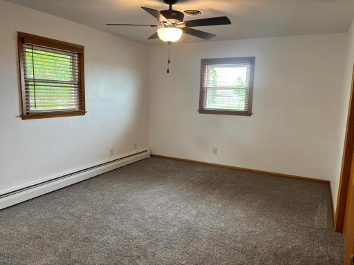 306 E 5th Street N, Truman, MN 56088