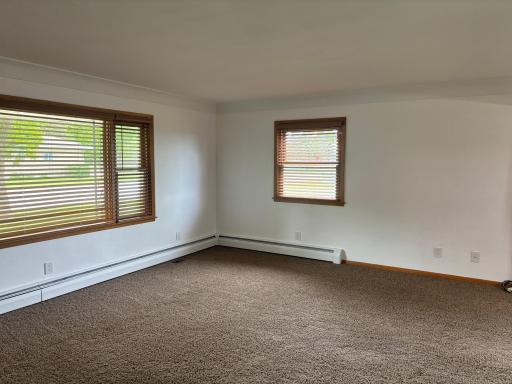 306 E 5th Street N, Truman, MN 56088