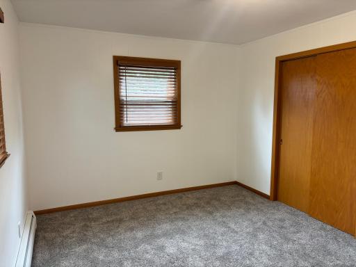 306 E 5th Street N, Truman, MN 56088